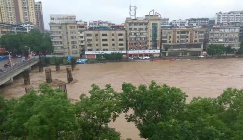 玻璃色无码一区二区三区丝瓜视频雨天切断电源